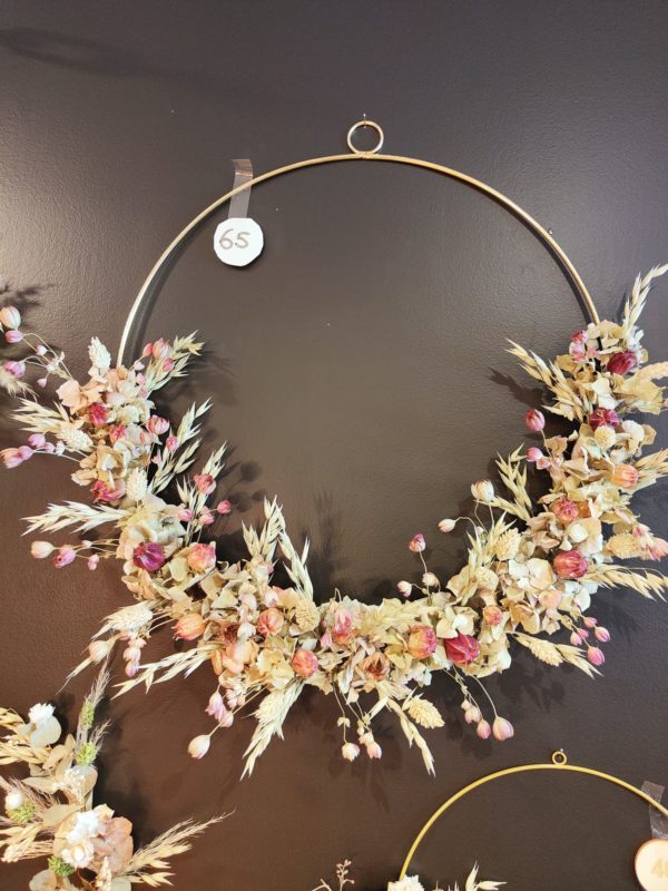 Couronne de fleurs séchées